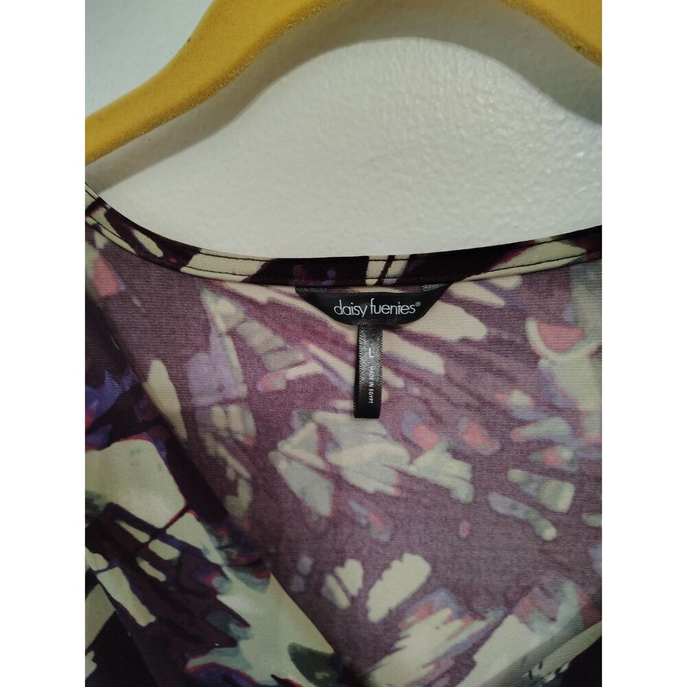 Daisy Fuentes Women's Large Purple Abstract Print Twist Front 3/4 Sleeve Blouse - Picture 6 of 7